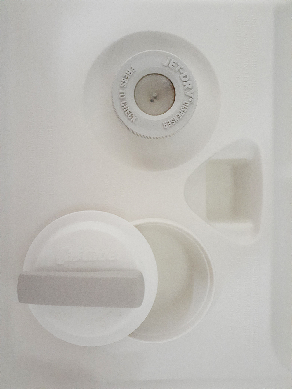 食洗機のリンスエイド(rinse aid)投入口、JET-DRY DISPENSERの表示