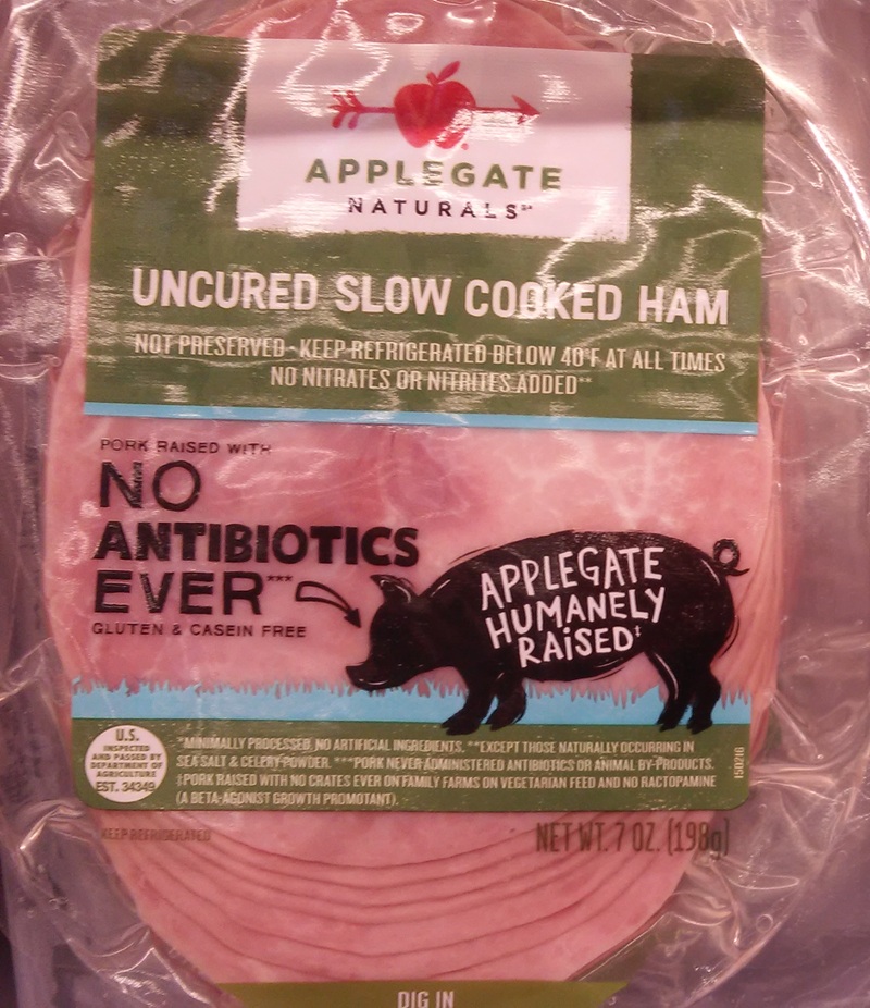 no antibiotics(抗生物質不使用)と表示されたハムのパッケージ