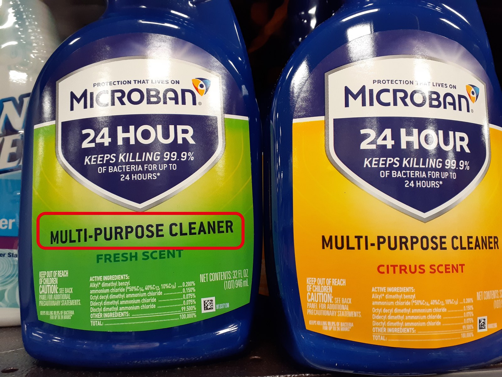 Microban の 24 HOUR Multi-Purpose Cleaner のスプレーボトル