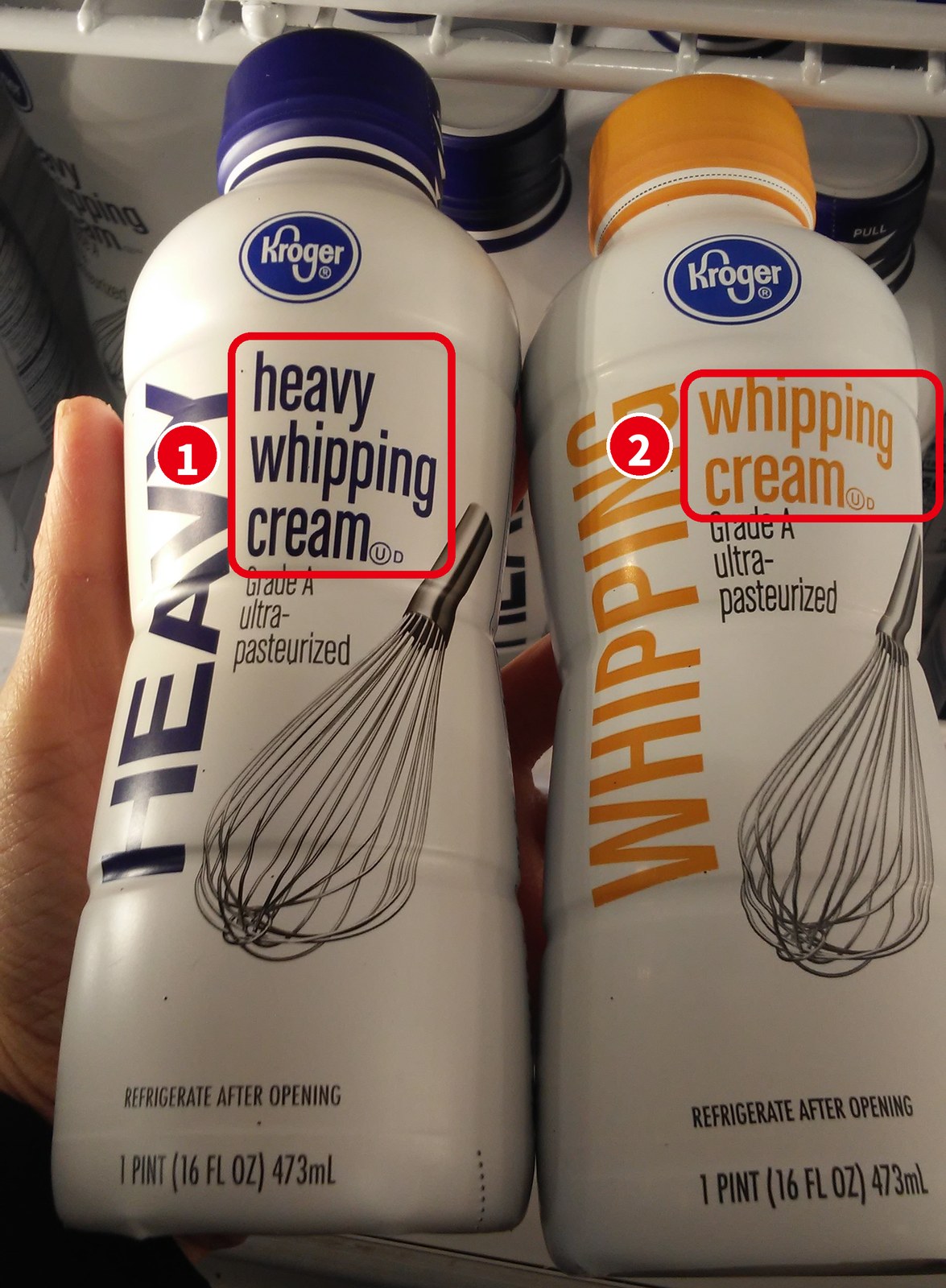 Kroger の heavy whipping cream と whipping cream のボトル