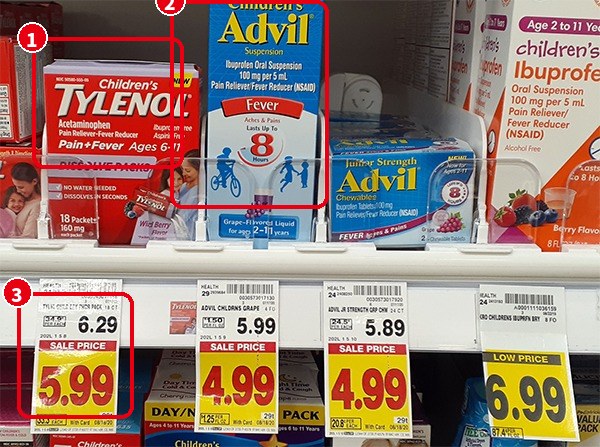 薬の棚に並ぶ子ども用の解熱鎮痛剤(Children's Tylenol・Children's Advil)