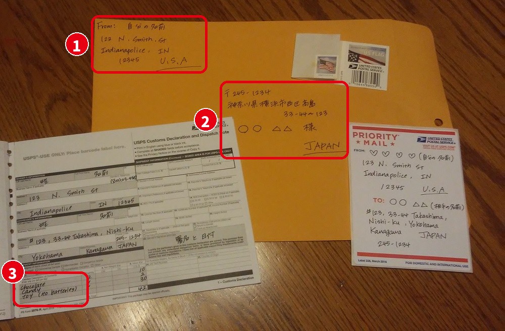 日本宛ての封筒、Priority Mail のラベル、税関申告書の記入例(住所は架空)