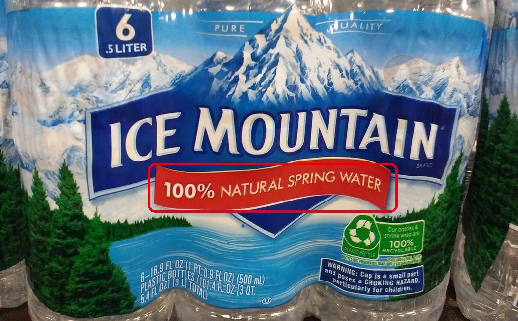アメリカのスーパーで売られているSpring water（天然水）のパッケージ